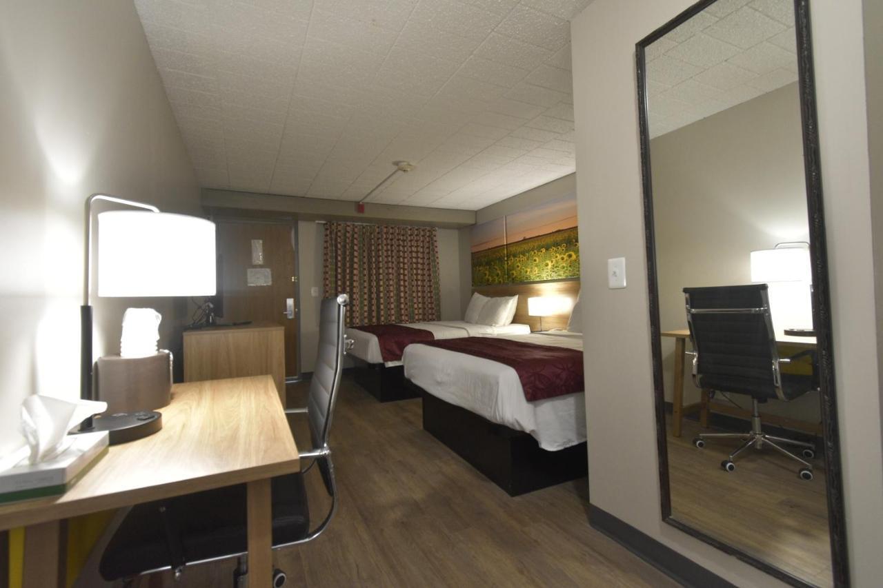 Days Inn By Wyndham West Allis/Milwaukee Exterior photo